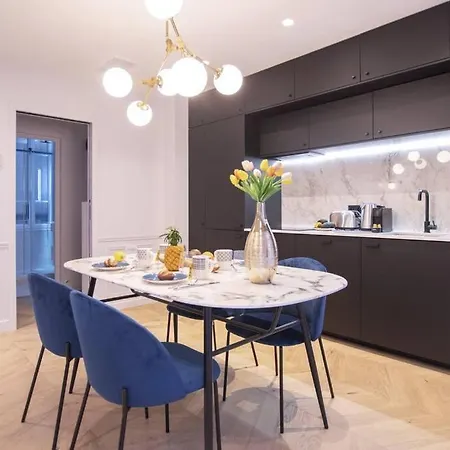 Chic & Fully-equipped In Le Marais *