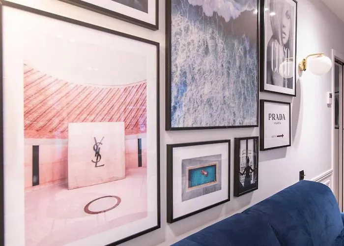 Апартаменты Chic & Fully-equipped In Le Marais