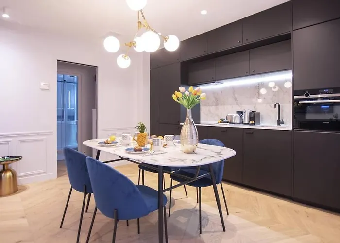 Chic & Fully-equipped In Le Marais *