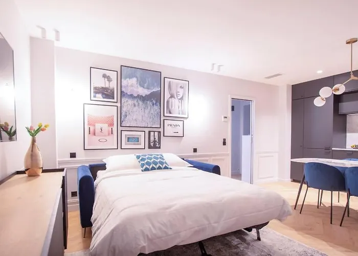 Chic & Fully-equipped In Le Marais *